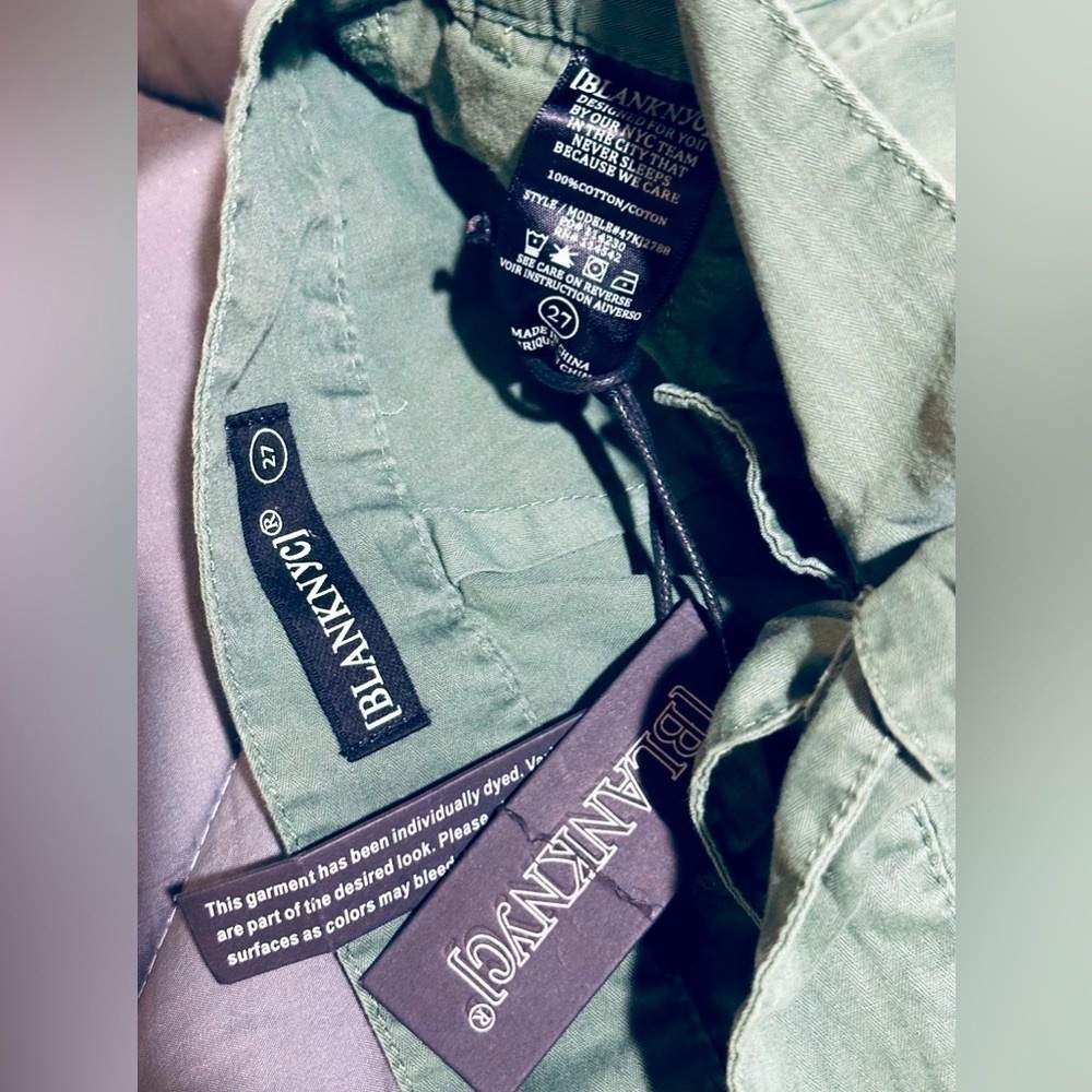 *NWT* BLANKNYC Good Timing High Rise Trouser Pants Sage Green Size 27 *flaw* - Picture 4 of 9